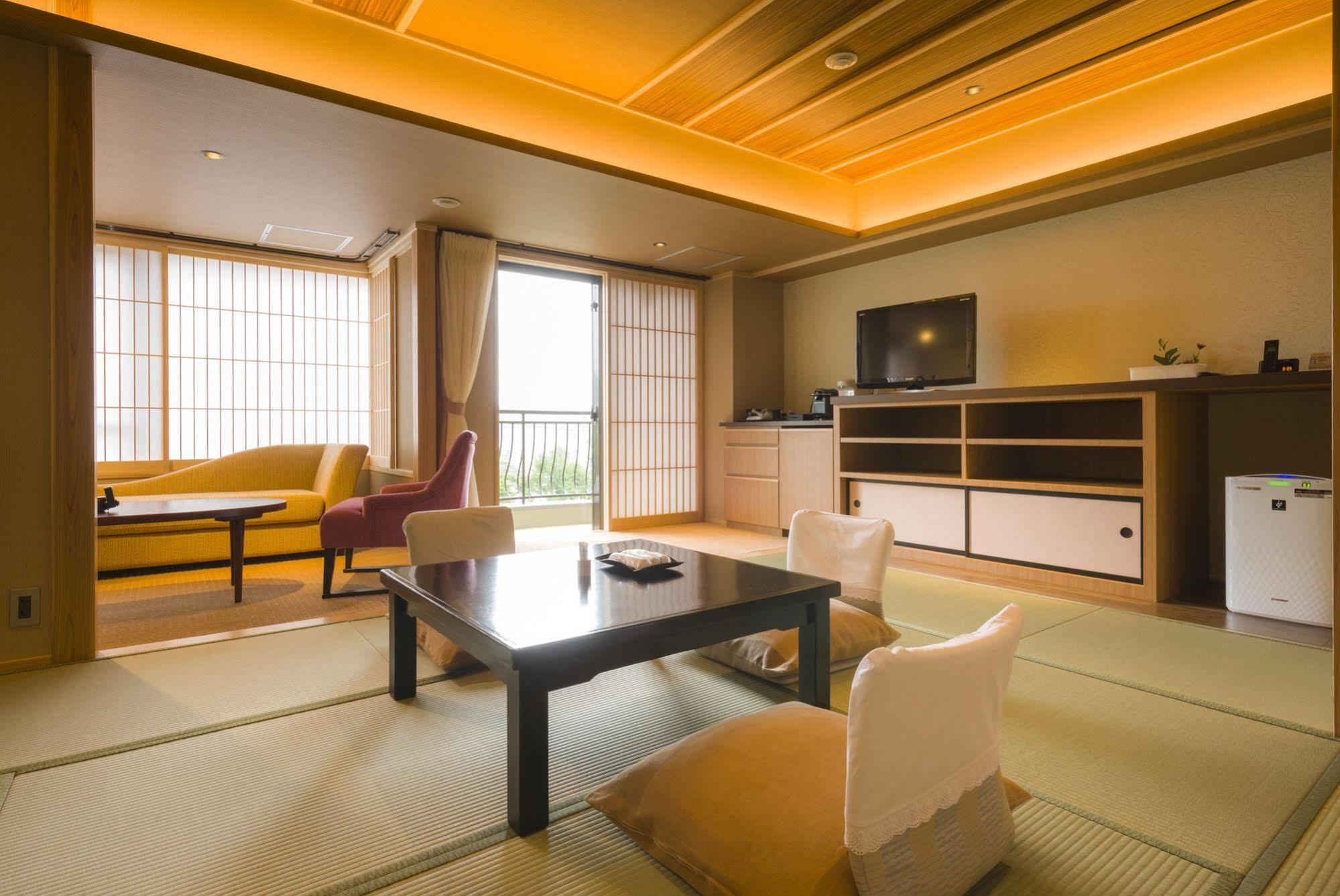 Hotel Kaneyamaen Fujiyoshida Eksteriør bilde
